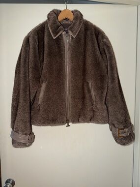 Manière de Voir faux fur jacket
